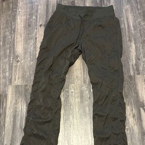 The North Face Women’s Dark Olive Joggers